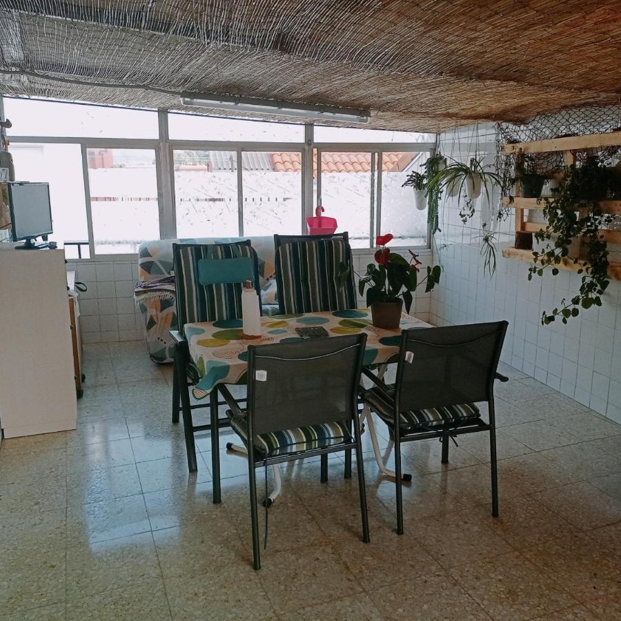 Apartamento R Y C أفيليس المظهر الخارجي الصورة