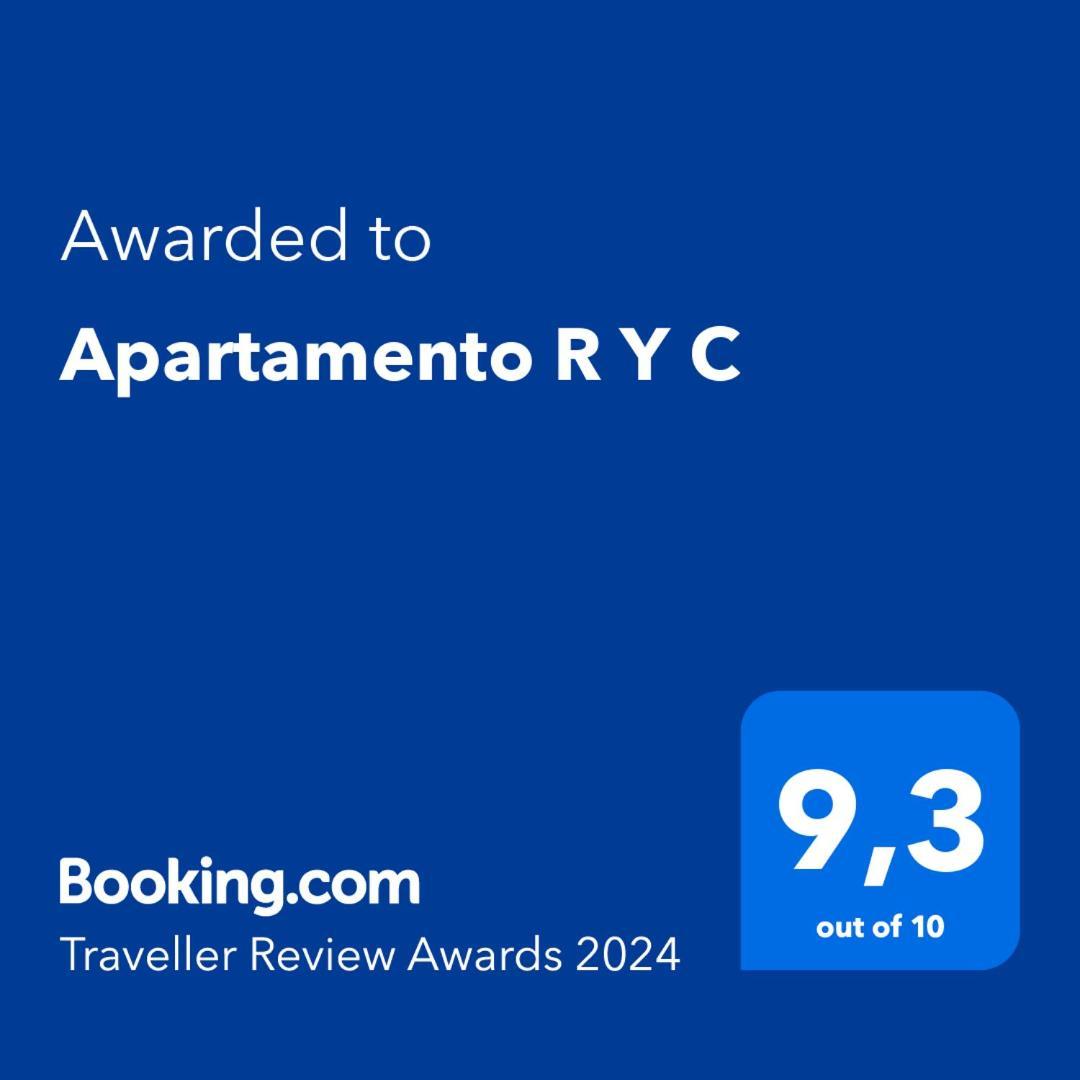 Apartamento R Y C أفيليس المظهر الخارجي الصورة